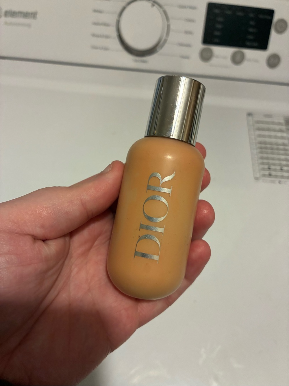 Dior Backstage Face & Body Foundation Shade 2N